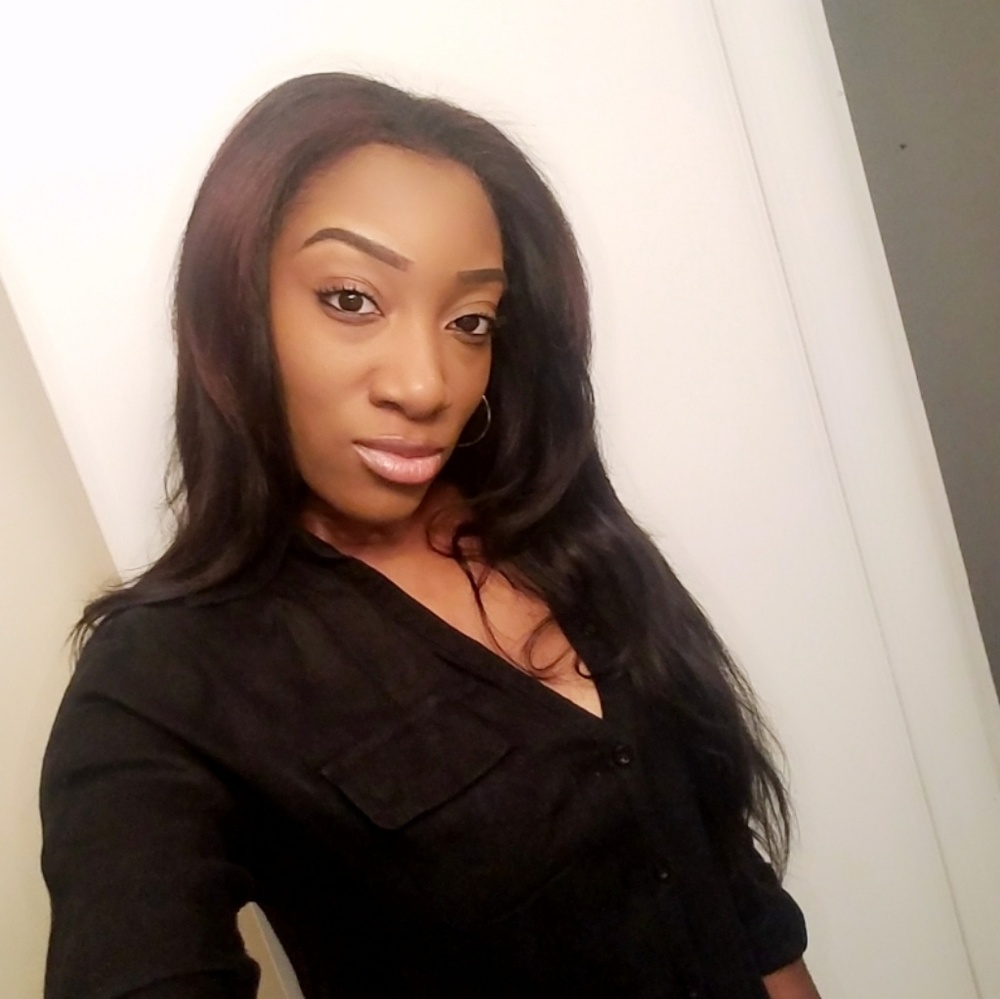 Meet your Posher, Ashley